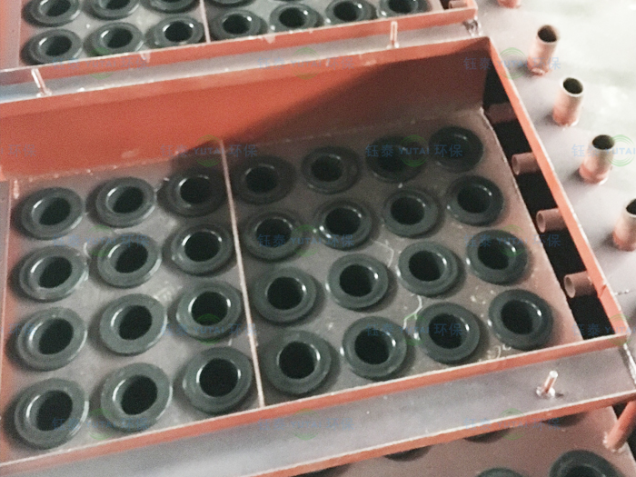 除塵布袋和除塵骨架安裝完成