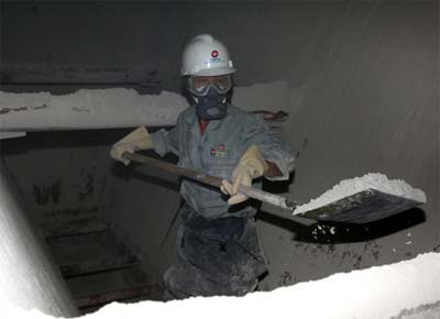 河北某熱電廠投50余萬檢修長袋脈沖布袋除塵器 河北某熱電廠投50余萬檢修長袋脈沖布袋除塵器